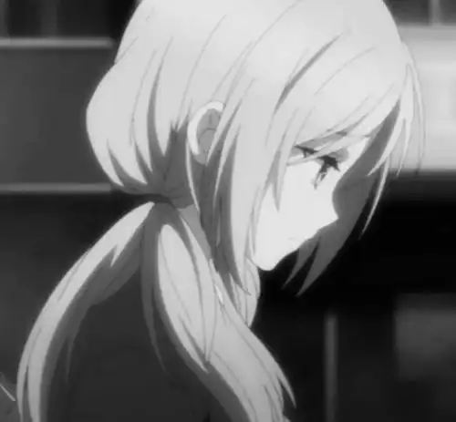 伤感头像女生哭泣动漫