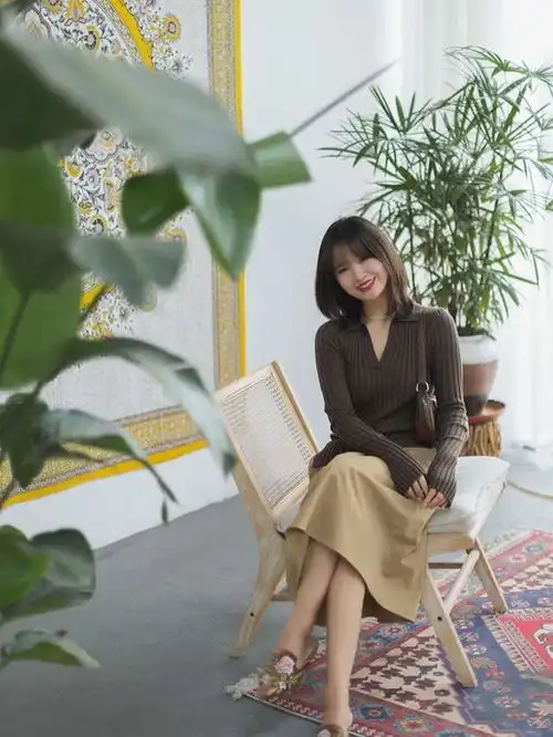 秋冬怎么穿才好看不如试一试粉红色西装外套,甜美又时尚