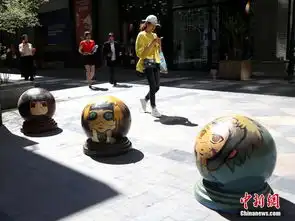 西宁街头石墩变身动漫人物呆萌可爱