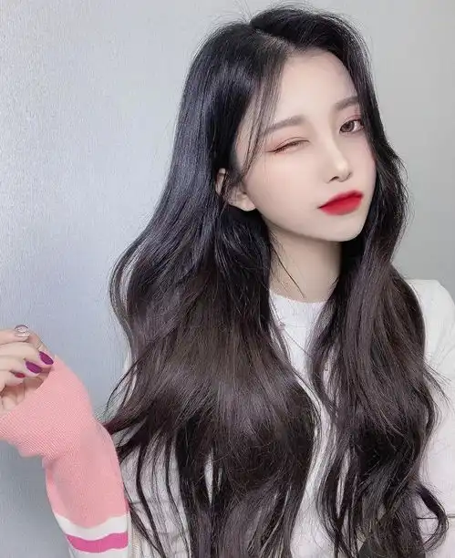 女神标配浪漫韩系卷发,超有气质