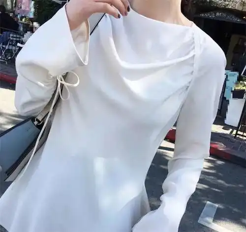 挖到宝高贵佛系白衬衫,两穿style小黑裙,风琴小包包,托特包,闪闪锁骨链,衬衫开衫等