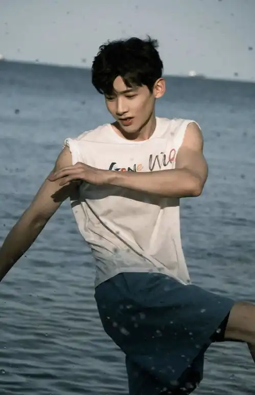 分居得子造谣900万被冻结,一天7个大瓜,有人欢喜有人忧