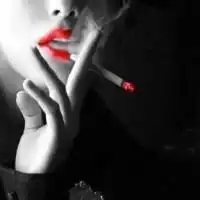 女头像是红嘴唇性感点的,然后再找一个和那女头像是情侣的有么情侣头像