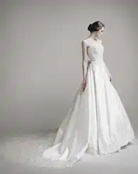 婚纱致每一个你一袭专属的婚纱百田奥比岛圈