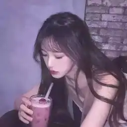 朋友圈很潮很拽的个性句子,一年四季都在困,只有躺在床上最清醒