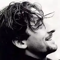 2020年微信头像男生成熟稳重