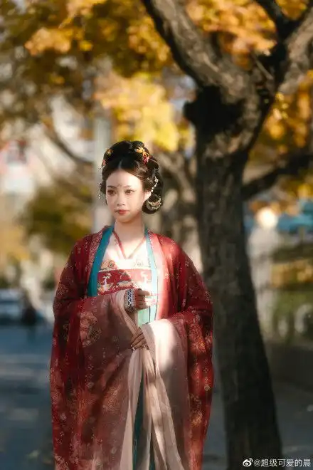 人美声音美上戏00后女生京剧戏腔唱古风走红回应一定会坚持