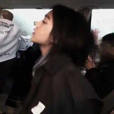 侧脸不露脸女生头像