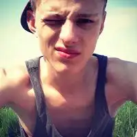 有男人味的高清头像魅力男人味微信头像