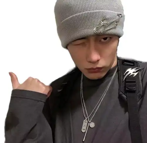 白底头像少年的梦不止于心动