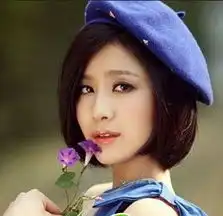 倒三角型女生适合什么发型