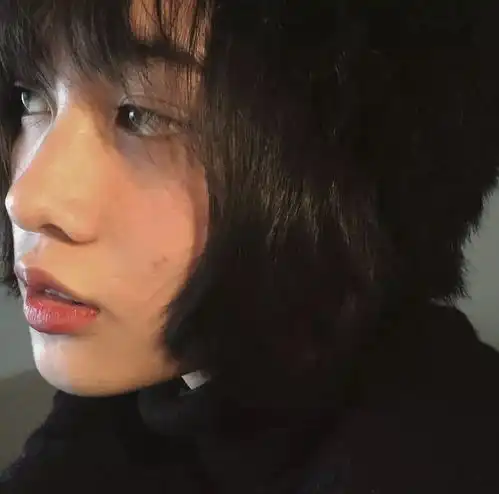 头像别骗我像骗个孩子,别爱我像爱个朋友