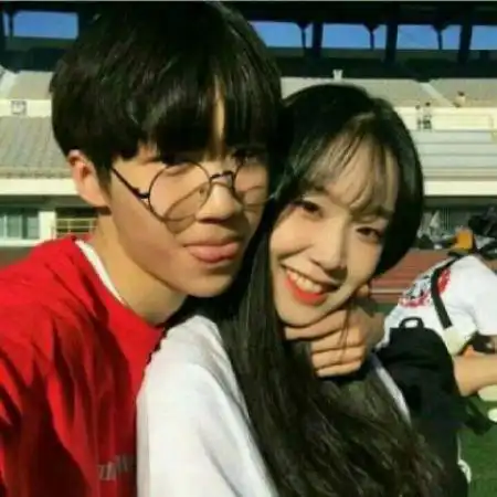 高清甜蜜情侣头像一左一右,最美的还是森系的