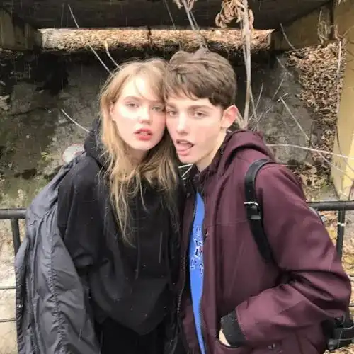 情侣头像一男一女