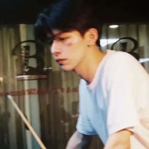 抑郁到极致的好看男头