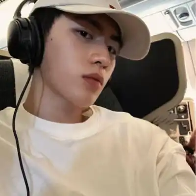 2023温柔优雅男生头像