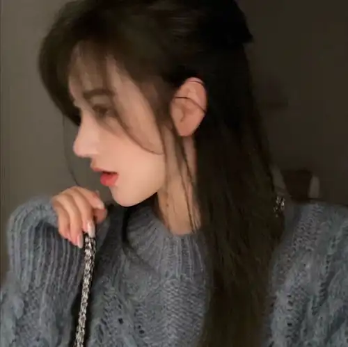 一眼惊鸿的女生头像