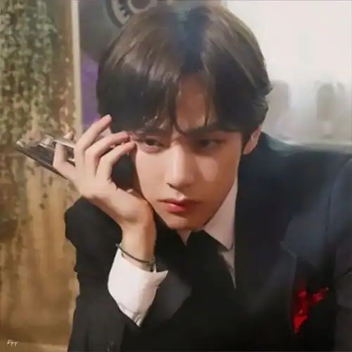 头像东风吹战鼓擂六月更比五月肥