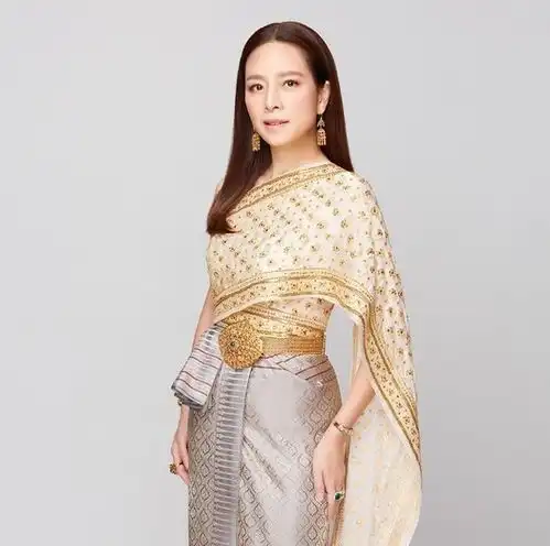 橙色系头像女生真人