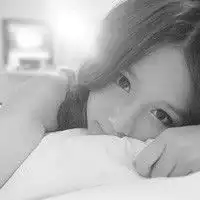 qq个性黑白女生头像