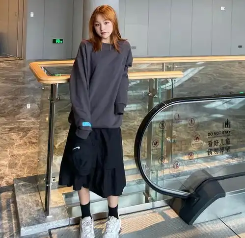 高级清冷范穿搭,秋季时尚秘诀,个性女孩快快学起来