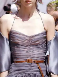 珍惜平胸姑娘,她们越来越稀少了