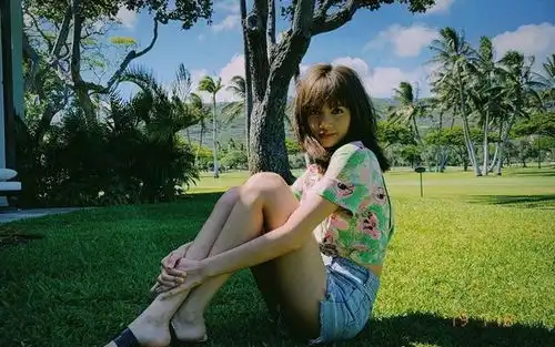 白衬衫太朴素花衬衫又怕自己驾驭不来这么穿分分钟走出高级感