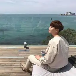 情侣头像拥抱系接吻