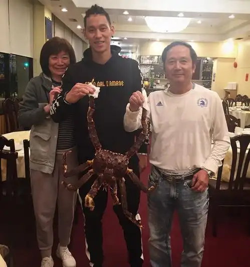 26分钟高效砍下26分,林书豪高效的背后原来离不开她的支持