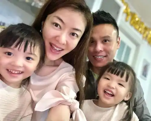 熊黛林自曝为爱牺牲自己暗讽天王前男友是渣男呼应女孩应擦亮眼