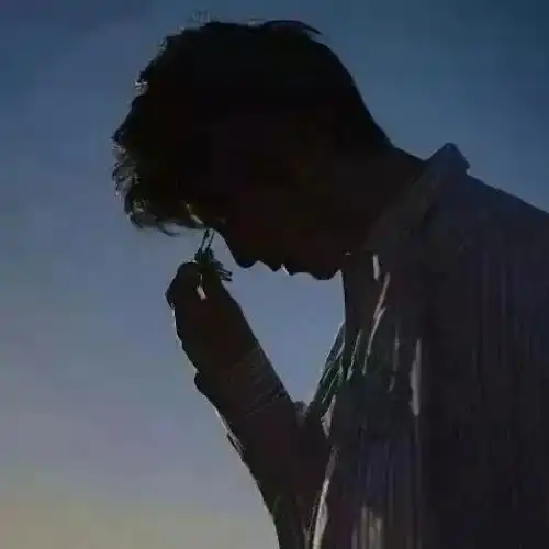 真人男生背影头像帅气