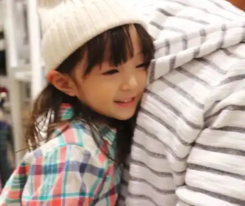 岛国最红的4岁小萝莉难道是吃可爱长大的