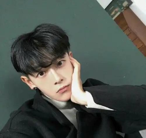 相处时间越久越宠爱你的星男,遇到这些星男一定不要放弃,第三名是摩羯座,第一名居然是