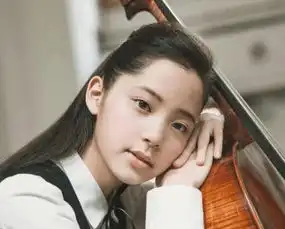 关晓彤欧阳娜娜,少女风穿搭哪家强