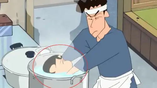 蜡笔小新变神奇体质,洗澡水是美味汤头,但却和小新的心情有关