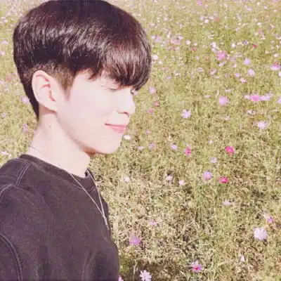 2023可爱帅气男生头像