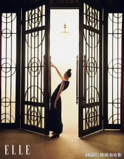 影后周冬雨再登elle金九封面,复古氛围文艺浪漫