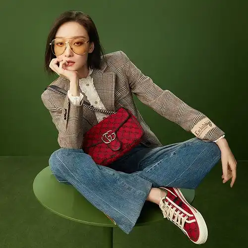 古驰520特别系列浪漫又复古,christianlouboutin全新彩妆女王力满满丨是日美好事物