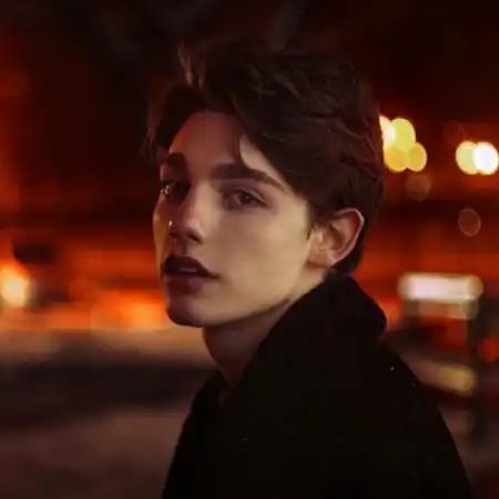 欧美男头像帅气超清,不管以什么身份都喜欢