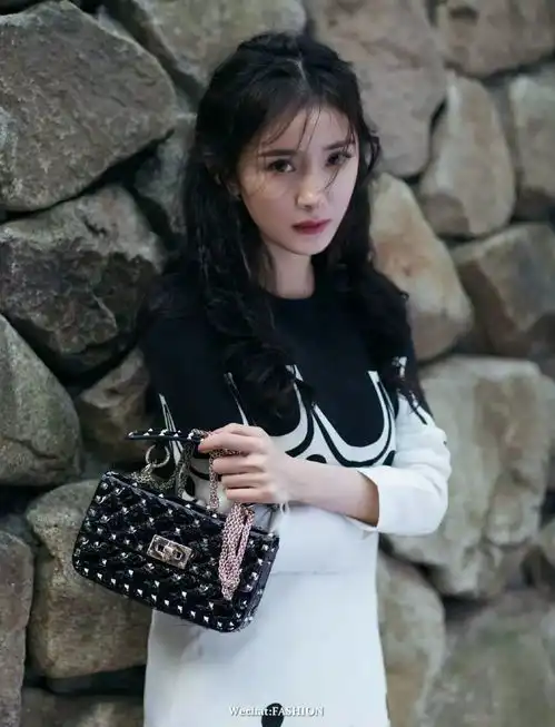 明星杨幂除了离婚上热搜这个......也上热搜了