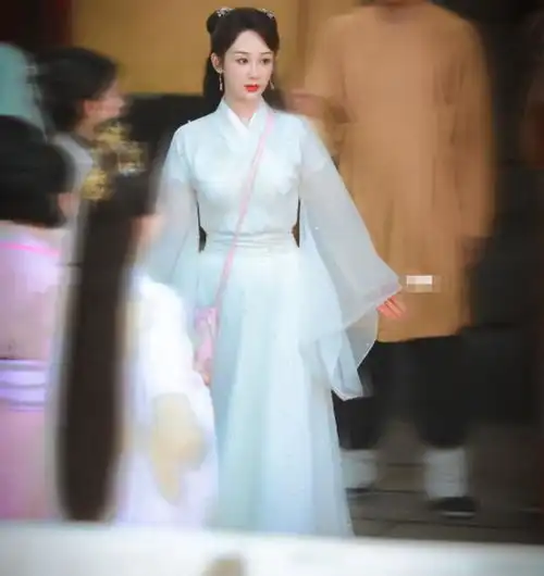 萌探探探案路透,杨紫再扮演白娘子,杨颖加盟引热议