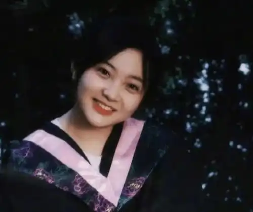 童星林妙可近照曝光,减肥成功后秒变清纯少女,这颜值辨识度很高