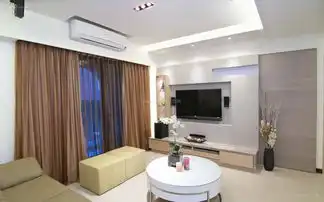 小巧两层联排别墅户型