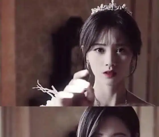 鞠婧祎黑暗系照片曝光,一个眼神瞬间黑化,太惊艳了