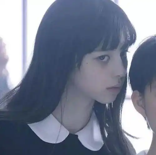 qq头像丧系女真人学生党男生
