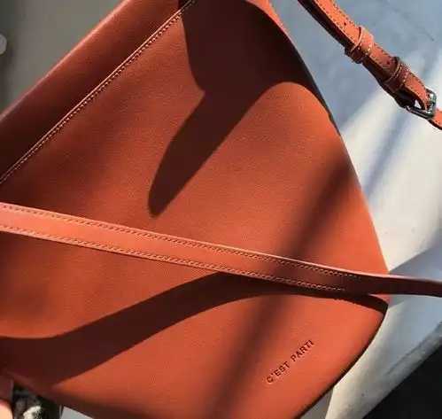 今年冬天,我把莫兰迪色系穿上身了