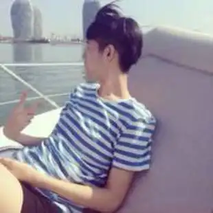 男生韩系头像不露脸演艺