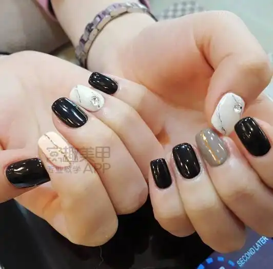 one荐美甲黑白灰系列,永不过时