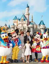 跟着贝儿一家玩转香港迪士尼乐园10周年