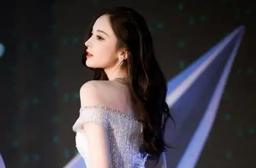 复古妆景甜千金妆周也,国内女星如何从韩系审美做到审美独立